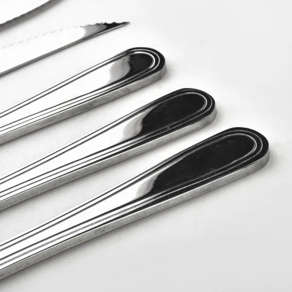Allesken Súprava 6 ks steakových nožov Daisy 22,8 cm strieborná