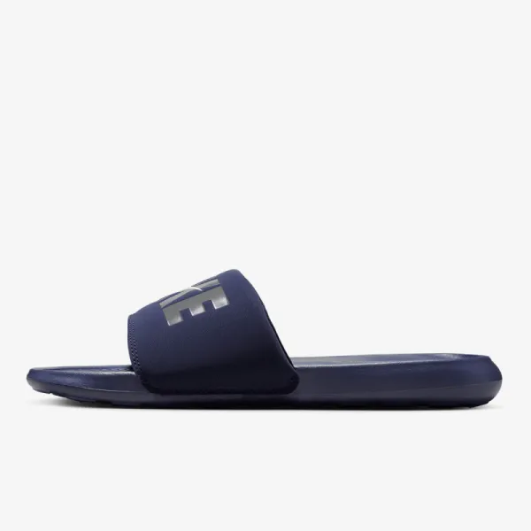 Pánske šlapky (plážová obuv) NIKE Victori One SE M obsidian dark grey summit white