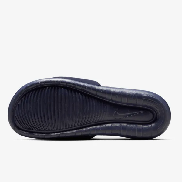 Pánske šlapky (plážová obuv) NIKE Victori One SE M obsidian dark grey summit white