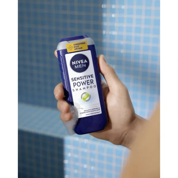NIVEA MEN Sensitive Power posilňujúci šampón pre citlivú vlasovú pokožku 250 ml