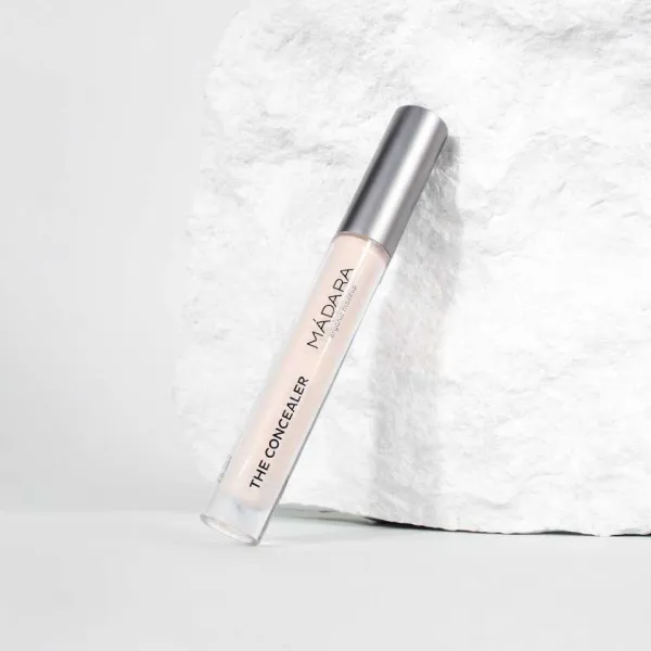 MÁDARA The Concealer krémový krycí korektor odtieň #15 Vanilla 4 ml