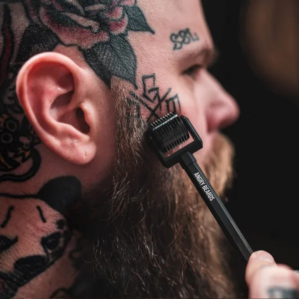 Roller na bradu Angry Beards