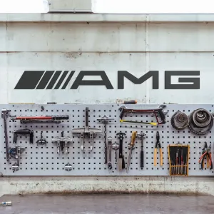 Vyrezávané logo Mercedes - AMG