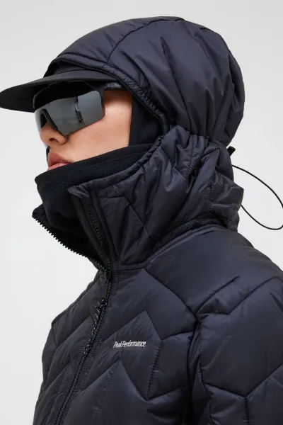 Bunda Peak Performance W Elevate Liner Hood Black