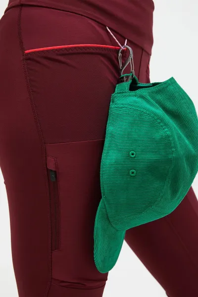 Legíny Peak Performance W Ascent Track Tights Obscure