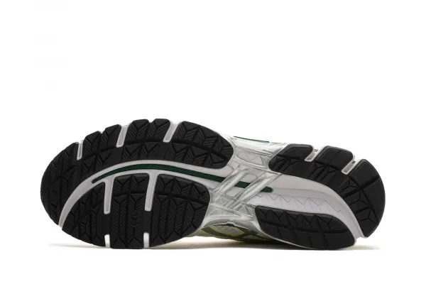 Asics Gel-Kayano 20 "Cream Pure Silver" (1203A388-103)