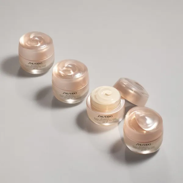 Shiseido Benefiance Wrinkle Smoothing Day Cream denný krém proti vráskam SPF 25 50 ml