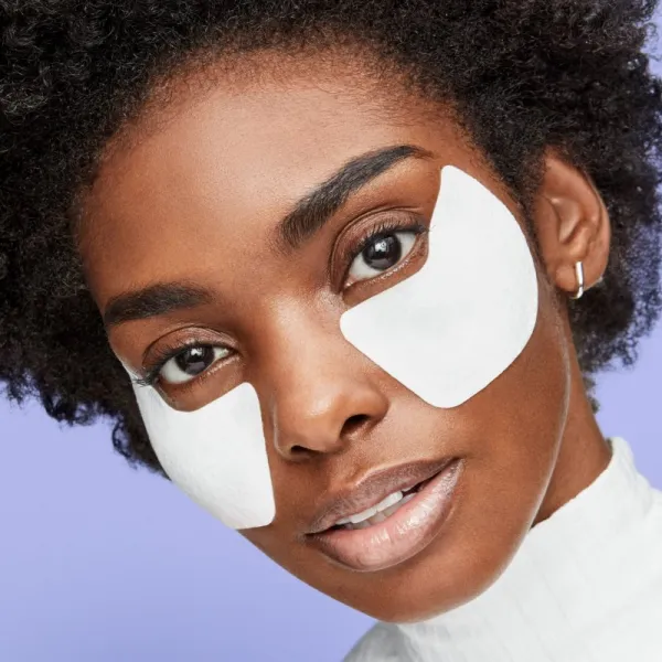 Shiseido Vital Perfection Uplifting & Firming Express Eye Mask liftingová a spevňujúca maska na očné okolie 12 ks