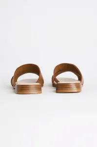 Šľapky Karl Lagerfeld Petalo Whipstitch Slide Tan Lthr