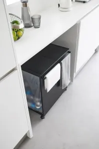 Dvojkomorový odpadkový kôš Yamazaki Tower čierna farba