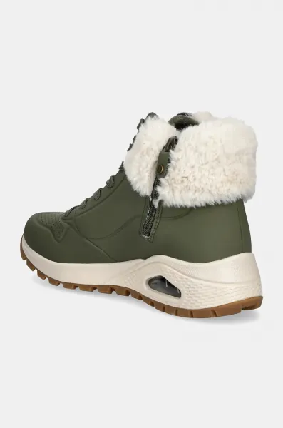 Snehule Skechers