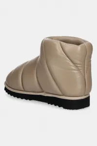Snehule Stand Studio Darby Boot