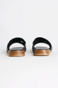 Šľapky Karl Lagerfeld Petalo Brooch Slide Black Lthr