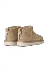Semišové snehule UGG Classic Ultra Mini Biarritz