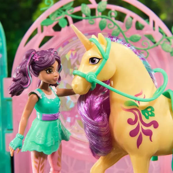 Unicorn Academy malá stáj s jednorožcom meniacim farby
