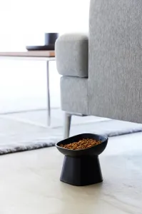 Miska pre vášho domáceho maznáčika Yamazaki Tower 200 ml čierna farba