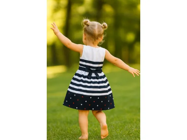Fashionkids Dievčenské bavlnené šaty KLARKA Farba: Biela/tm.modrá, Veľkosť: 122