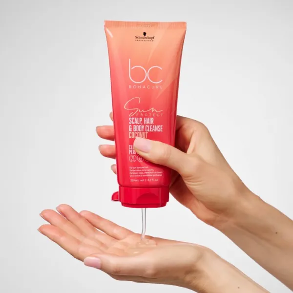 Schwarzkopf Professional BC Bonacure Sun Protect Scalp, Hair & Body Cleanse šampón na vlasy a telo 200 ml