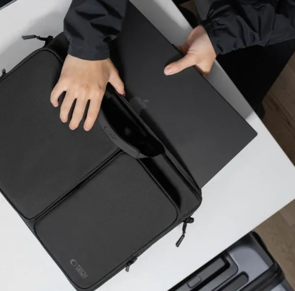 TECH-PROTECT DEFENDER Taška na notebook 17", Čierna