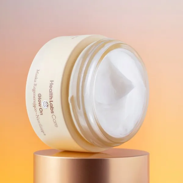 Health Labs Care Glow On Regenerating and Moisturising Mask regeneračná a hydratačná maska 50 ml