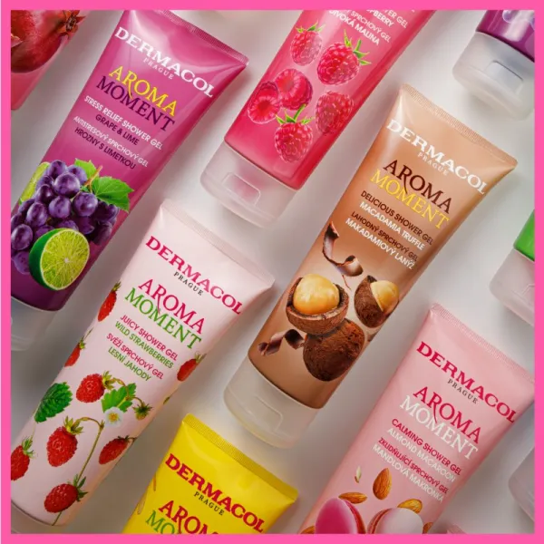 Dermacol Aroma Moment Wild Strawberries pena do kúpeľa cestovné balenie 2x15 ml