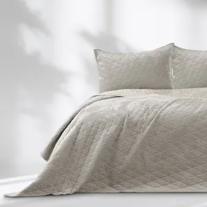 Restilo Prešívaný prehoz na posteľ LAILA 200x220 béžový