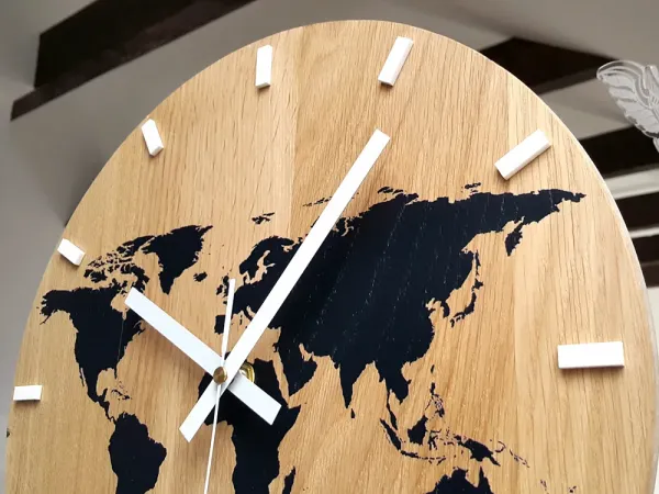 ModernClock Nástěnné hodiny World Wood černé