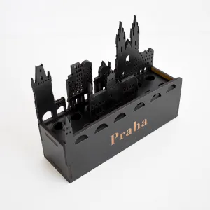 Drevený držiak na perá - Praha