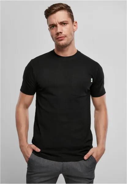 Basic pocket t-shirt made of organic cotton black