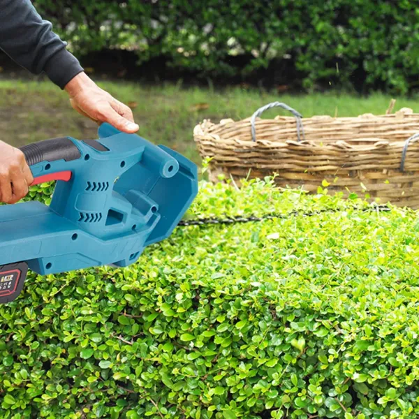 Výkonné akumulátorové nožnice na trávu a živý plot / plotostrih OneVan 3000W s dlžkou čepele 51cm. Možnosť pripojenia teleskopu. Vhodný pre batériu MAKITA 18V