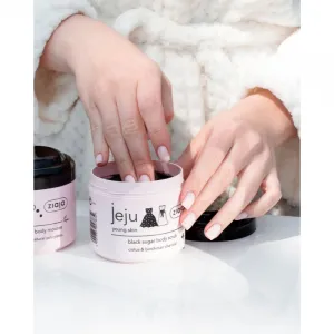 Ziaja Jeju Young Skin cukrový telový peeling čierny 200 ml