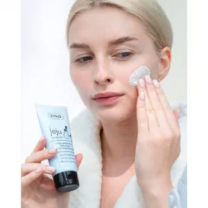 Ziaja Jeju Young Skin čistiaca peelingová pasta 75 ml