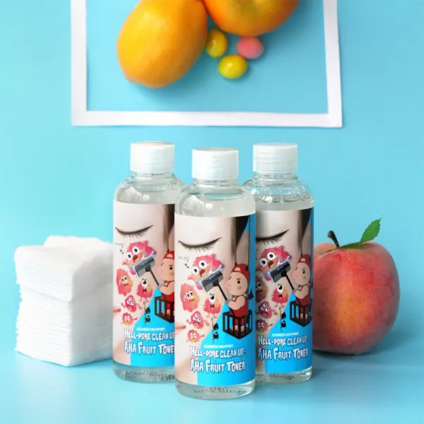 Elizavecca Milky Piggy Hell-Pore Clean Up AHA Fruit Toner tonikum pre redukciu rozšírených pórov s peelingovým efektom 200 ml
