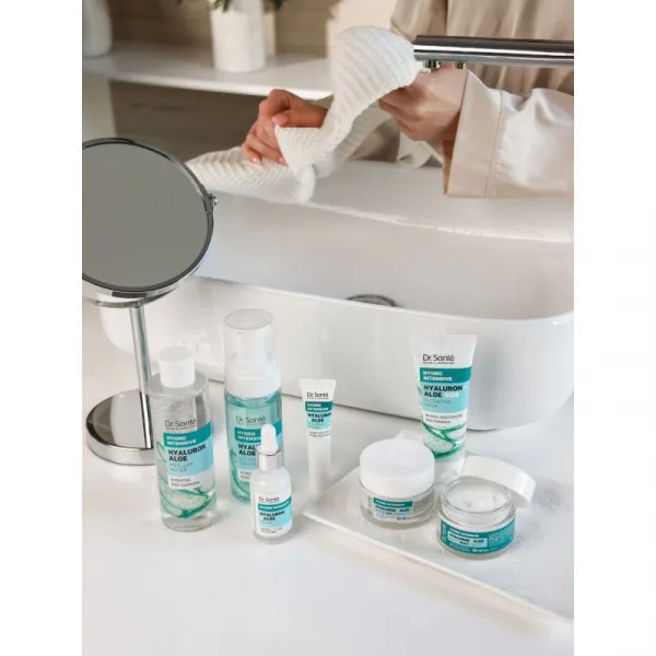 Dr. Santé Hydro Intensive Hyaluron + Aloe hydratačný krém na očné okolie 15 ml