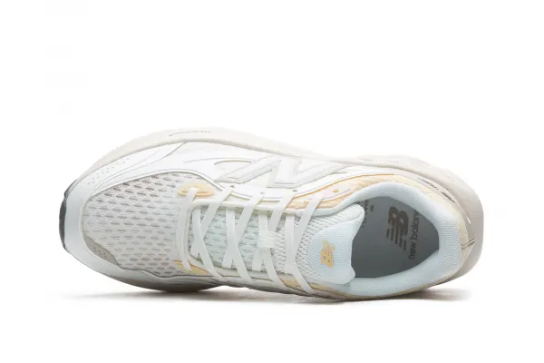 New Balance UTRN "White" (UTRNEA)
