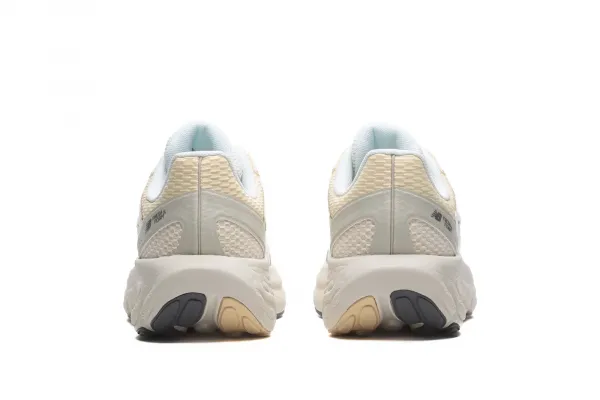 New Balance UTRN "White" (UTRNEA)