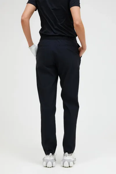 Nohavice Peak Performance W Player Pants Black