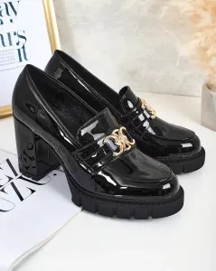 Resti Elegant women's moccasins on a post Jozii