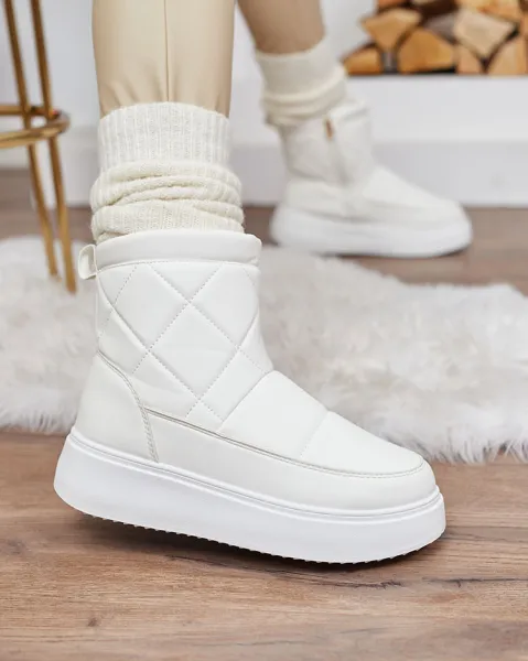 Resti White women's boots a'la snow boots Kacecica