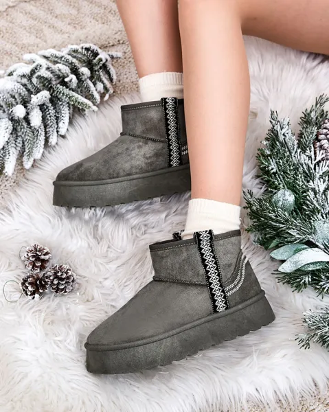 Resti Women's short boots a'la snow boots with ornament Erititta