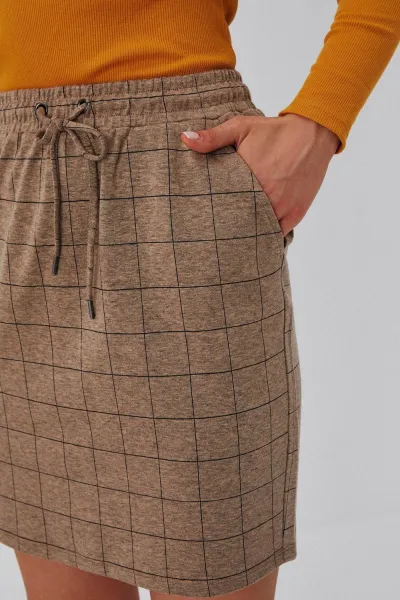 Plaid pencil skirt
