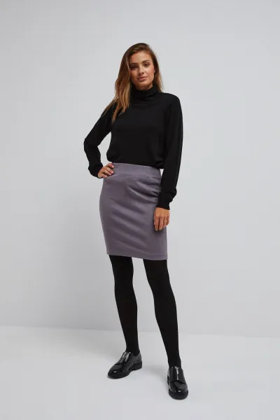 Pencil skirt with shiny thread