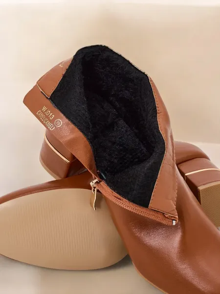 Resti Women's ankle boots on a post Afennor