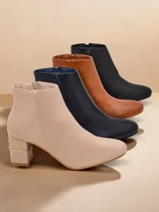 Resti Women's ankle boots on a post Afennor