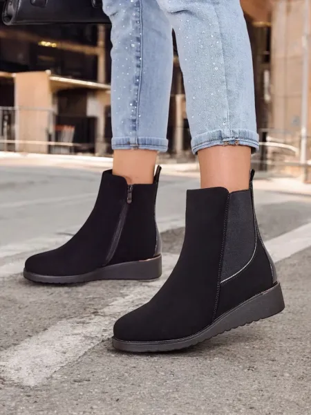 Resti Women's Ankle Boots Teniowi