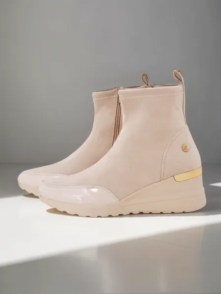 Resti Women's ankle boots on a wedge Zarricos