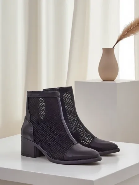 Resti Perforated Women's Low Heeled Ankle Boots Rowices