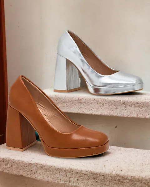 Resti Women's high post Cellcas pumps