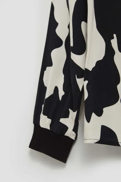 Marisse Patterned V-Neck Shirt, Black