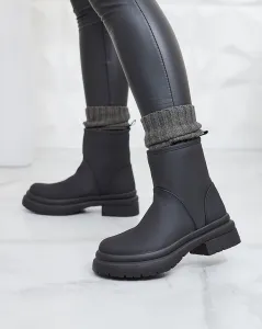 Resti Black matte women's boots with thicker sole Holeopi